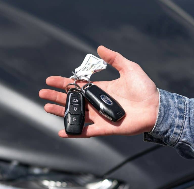 Paire de clés de voiture